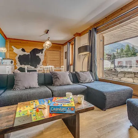 Elegant 4 Pieces Avec Terrasse Plein Sud, Cheminee, Parking Couvert, Au Centre Proche Pistes Et Commodites